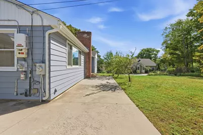107 South St, East Brookfield, MA 01515 - Photo 31