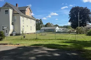 418 Chicopee St, Chicopee, MA 01013 - Photo 9