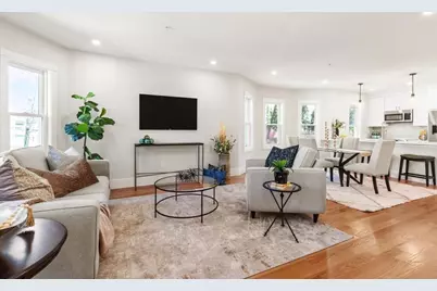 32 Cambridge Terrace #2, Cambridge, MA 02140 - Photo 3