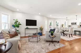 32 Cambridge Terrace, Cambridge, MA 02140 - Photo 3
