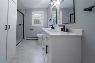 12 Melrose Ave, Dartmouth, MA 02747 - Photo 3