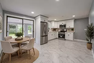 12 Melrose Ave, Dartmouth, MA 02747 - Photo 3