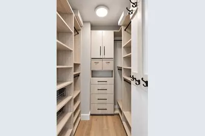65 E India Row #10E, Boston, MA 02110 - Photo 21