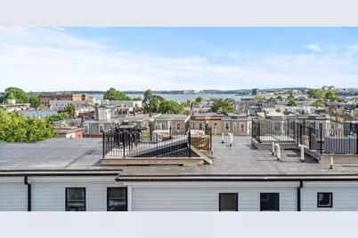 795 East 4th St, Boston, MA 02127 - Photo 35