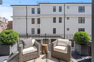 795 E 4th St, Boston, MA 02127 - Photo 9