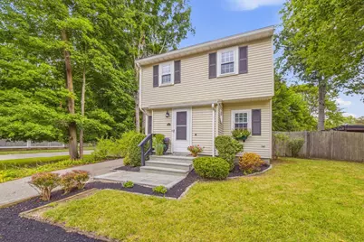 33 School St, Hanover, MA 02339 - Photo 3