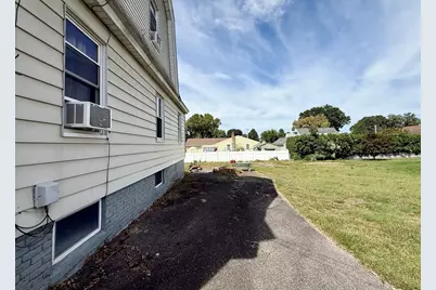 30 Dalton Ave, Chicopee, MA 01020 - Photo 5