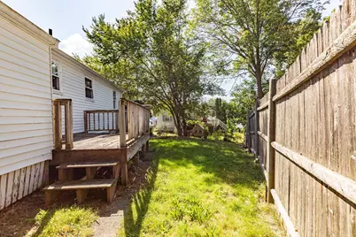 122 Algonquin St, Brockton, MA 02302 - Photo 25