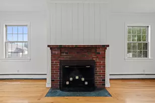 11 Sendick Rd, Woburn, MA 01801 - Photo 7
