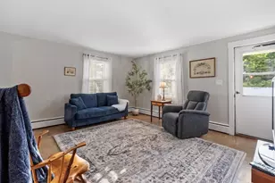 2 Hamilton St, Orange, MA 01364 - Photo 11