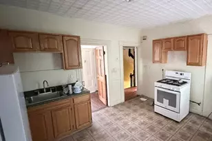 114 Westville St, Boston, MA 02124 - Photo 9