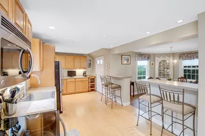 18 Mohawk Rd, Marblehead, MA 01945 - Photo 7