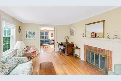 18 Mohawk Rd, Marblehead, MA 01945 - Photo 15