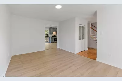 41 Riverview Ave, Methuen, MA 01844 - Photo 7