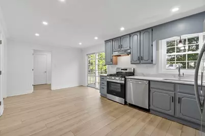41 Riverview Ave, Methuen, MA 01844 - Photo 15