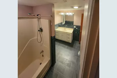 185 Dracut St, Lowell, MA 01854 - Photo 9