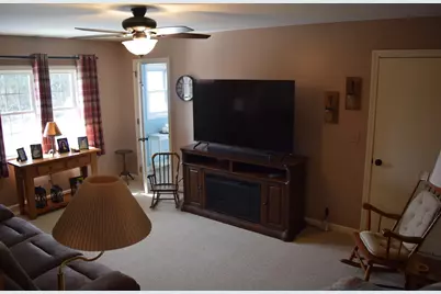 475 Cedar Ave, Swansea, MA 02777 - Photo 9