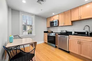 393 Essex St, Salem, MA 01970 - Photo 27