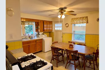 25 Lyons Ct, Watertown, MA 02472 - Photo 13