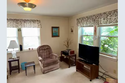 25 Lyons Ct, Watertown, MA 02472 - Photo 11