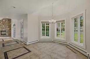 33 Flores, Fall River, MA 02721 - Photo 11