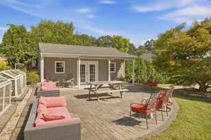 33 Flores, Fall River, MA 02721 - Photo 31