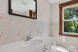 82 N Quinsigamond Ave, Shrewsbury, MA 01545 - Photo 13