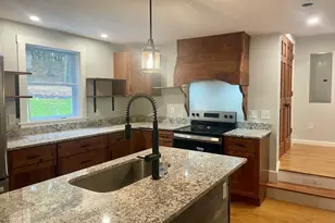 39 Sewall St, Boylston, MA 01505 - Photo 11