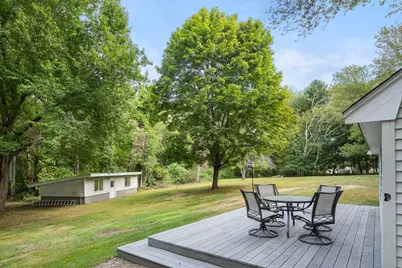 39 Montrose Ave, Wakefield, MA 01880 - Photo 5