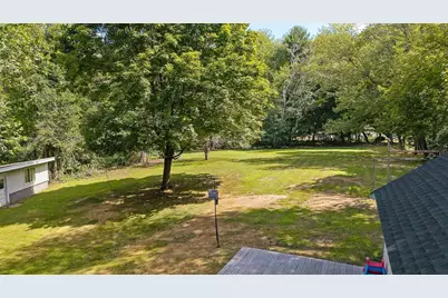 39 Montrose Ave, Wakefield, MA 01880 - Photo 9