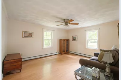 39 Montrose Ave, Wakefield, MA 01880 - Photo 13
