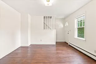 924 Washington St, Franklin, MA 02038 - Photo 11