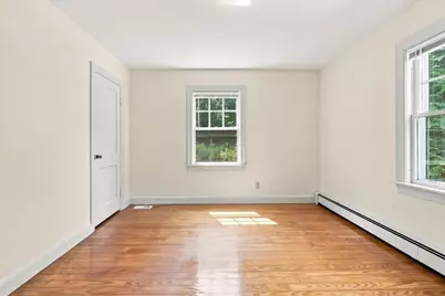 924 Washington St, Franklin, MA 02038 - Photo 17