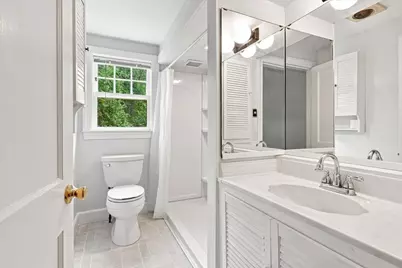 924 Washington St, Franklin, MA 02038 - Photo 13