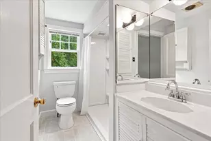 924 Washington St, Franklin, MA 02038 - Photo 13
