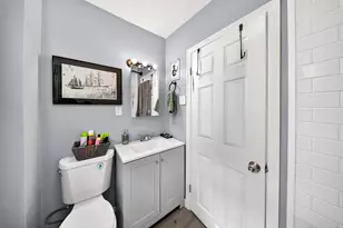 222 Albion St, Fall River, MA 02723 - Photo 15
