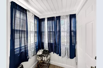 222 Albion St, Fall River, MA 02723 - Photo 5