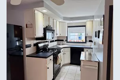 25 Union St, Woburn, MA 01801 - Photo 5