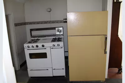 17 Clarence St, Attleboro, MA 02703 - Photo 15