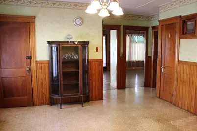 17 Clarence St, Attleboro, MA 02703 - Photo 3