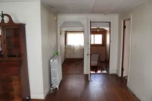17 Clarence St, Attleboro, MA 02703 - Photo 17