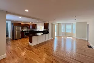 82 Congress St, Amesbury, MA 01913 - Photo 3