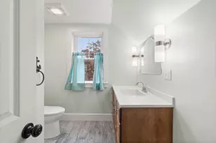 82 Congress St, Amesbury, MA 01913 - Photo 17