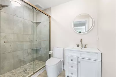 112 West Main #4, Barnstable, MA 02601 - Photo 13