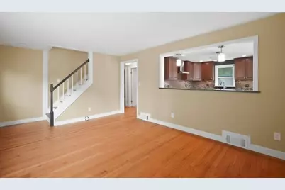 31 Brook St, East Longmeadow, MA 01028 - Photo 7