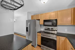 685 Bay St, Taunton, MA 02780 - Photo 7