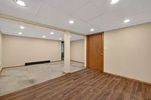 685 Bay St, Taunton, MA 02780 - Photo 25