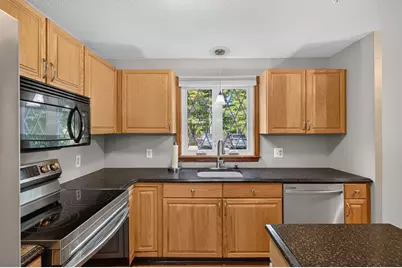685 Bay St. #15, Taunton, MA 02780 - Photo 11