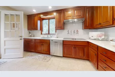 6 Phalen St, Acton, MA 01720 - Photo 13