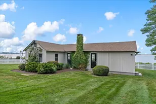26 Warren Ave, Plymouth, MA 02360 - Photo 31